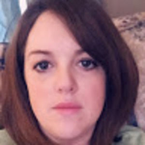 Meet your Posher, Caitlin